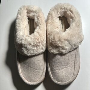 Dearfoams cream cloth slippers size 7-8 women’s uk 5-6